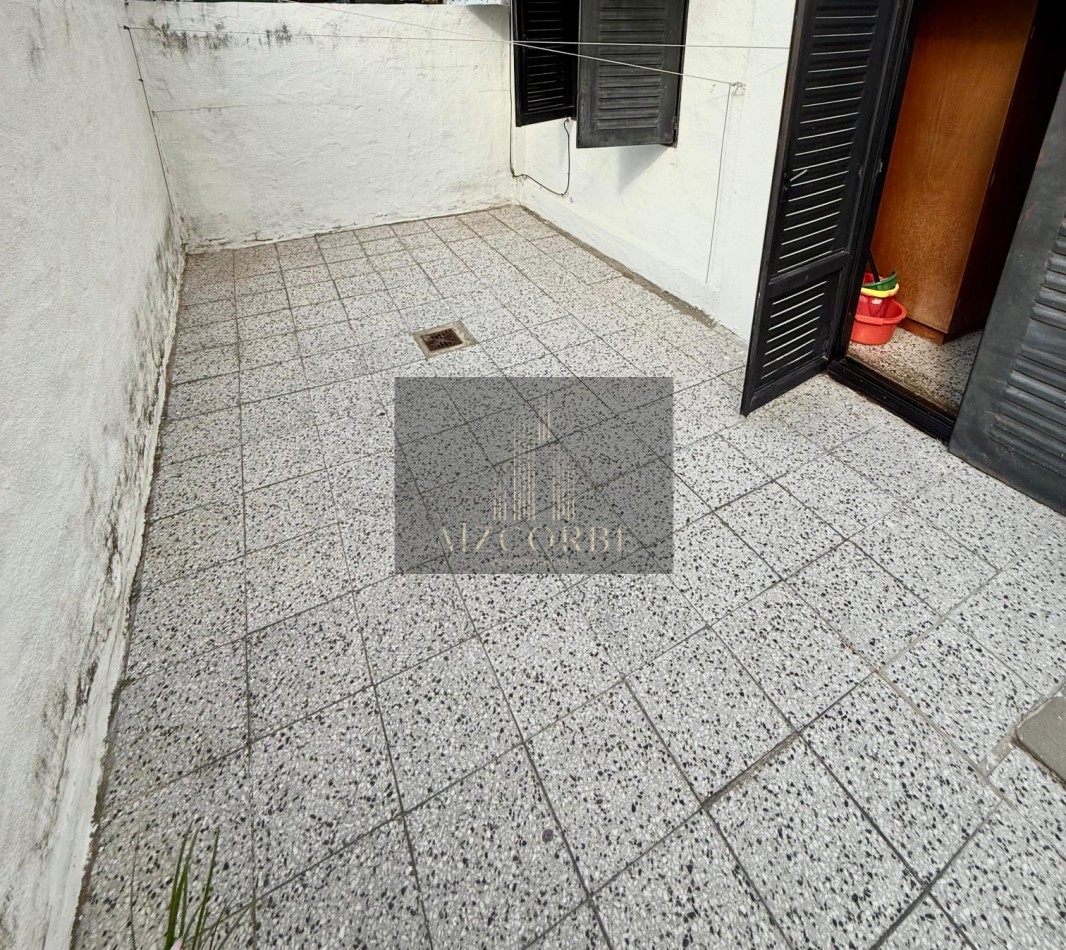 Casa Interna 2 dormitorios - Laprida y Mendoza